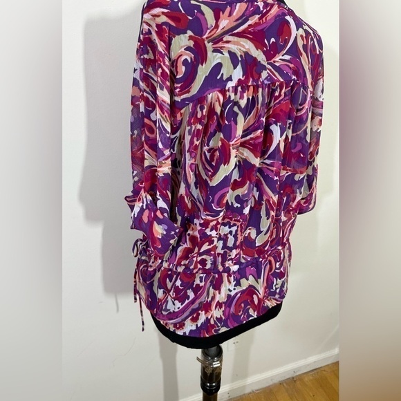 ANA sz med top sheer fuller style. In a colorful spring style - Picture 5 of 14